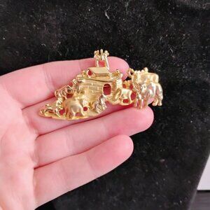 Vintage AJC Noah's Ark brooch